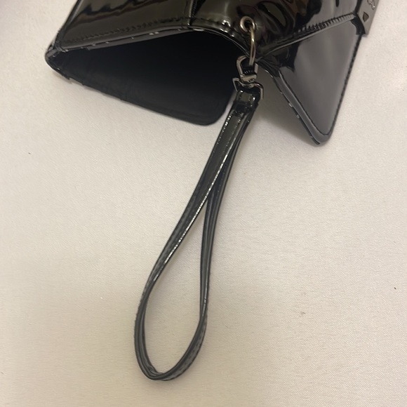 JESSICA SIMPSON ZOE WRISTLET WALLET Black - Picture 8 of 9